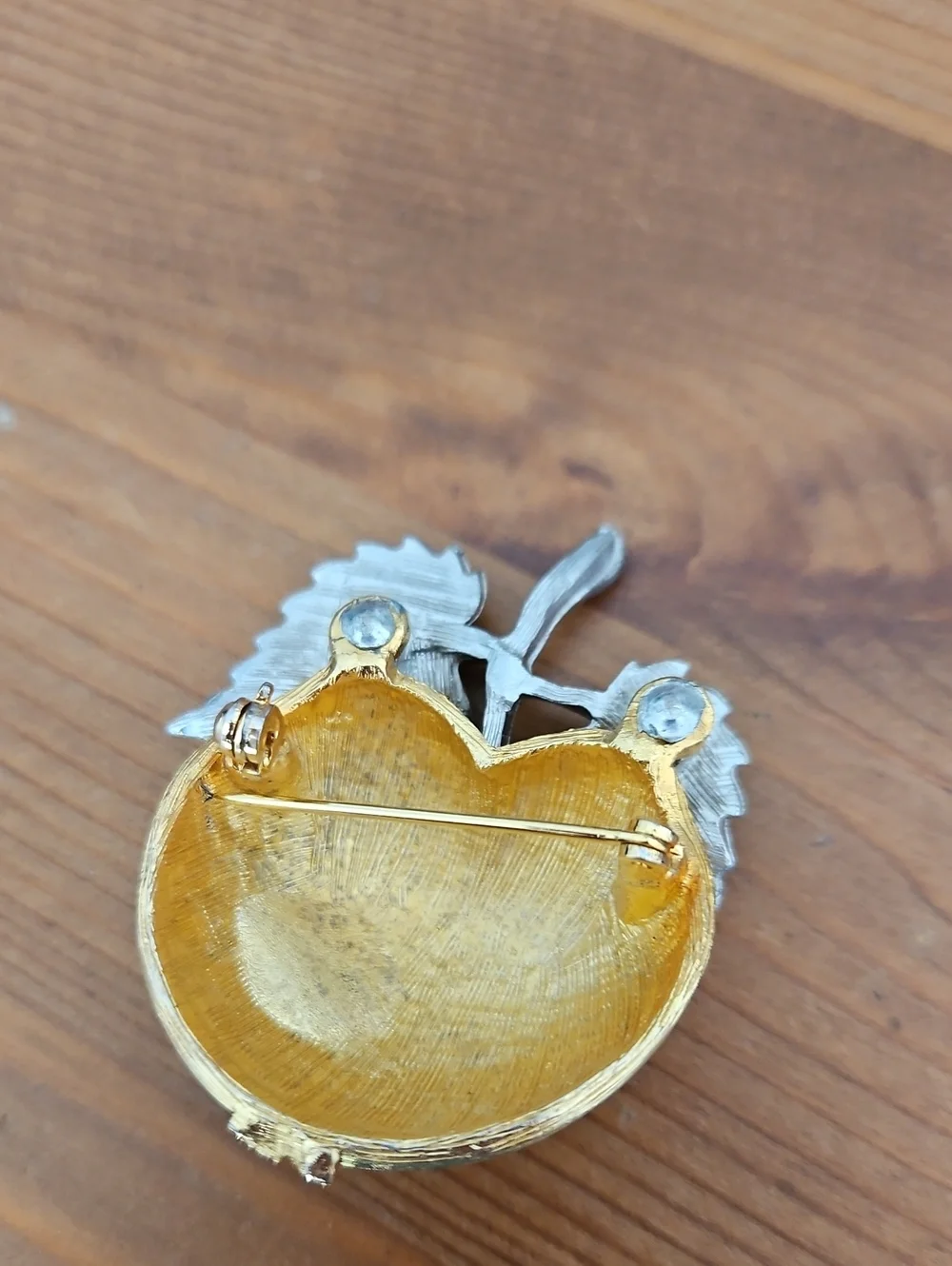 Vintage 2 Tone Apple Brooch